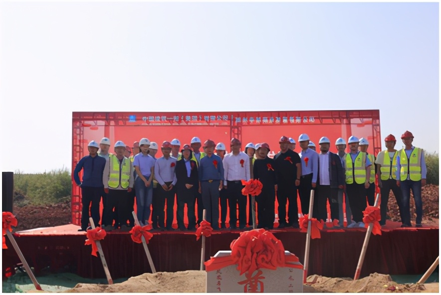 中建一局五公司江西赣州凤凰居·飞翔人才公寓二标段项目开工