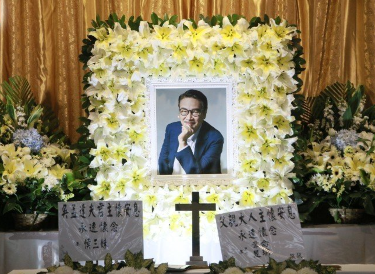 香港藝人葬禮扶靈：吳孟達無扶靈，翁美玲淚目，陳百強感人