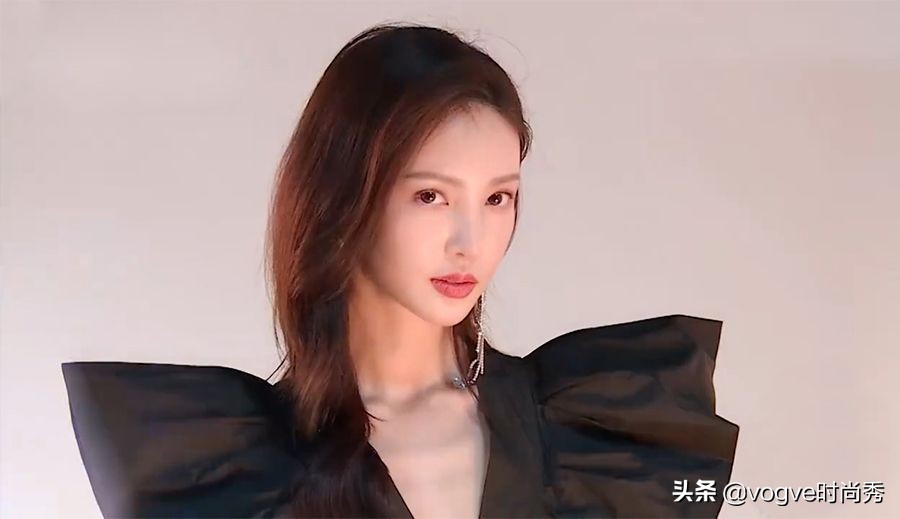 52岁也来参加女团？不服老的家庭主妇有多拼？