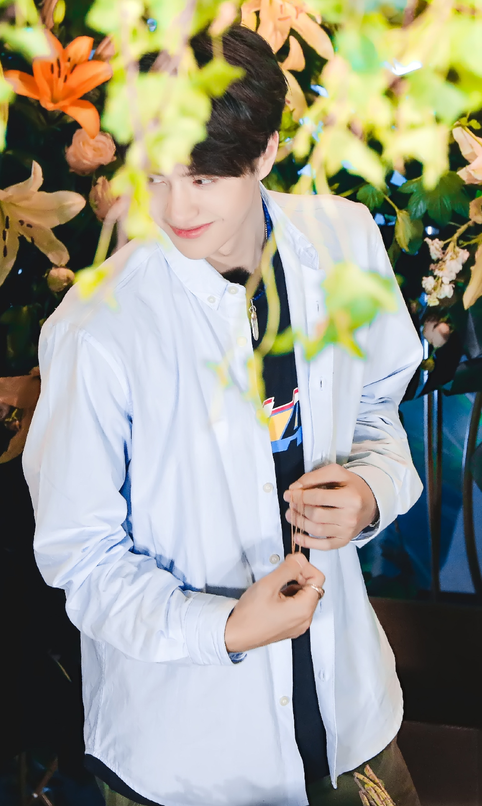 娱乐圈直男千千万，乐华娱乐占一半，王一博范