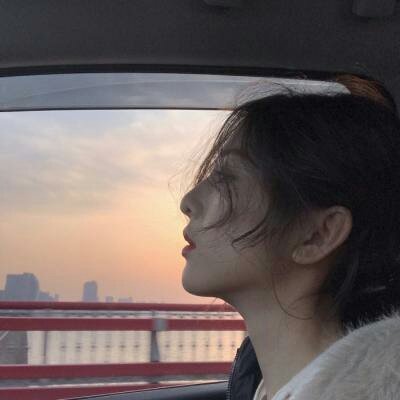 伤感失望自嘲的句子，句句悲凉，有没有一句说中你的心事图片