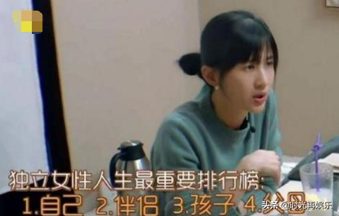 火遍全网的papi酱只因儿子随父姓被骂：是驴？是生育机器？