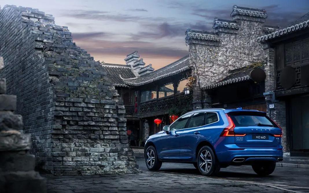 林肯航海家对比沃尔沃XC60，30多万的豪华中型SUV选谁？