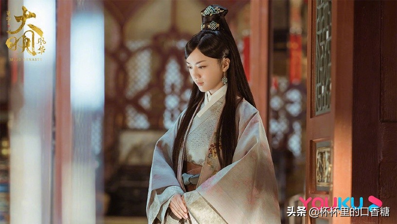 Zhou Dongyu Had to Hide Under Wigs For Half a Year - DramaPanda