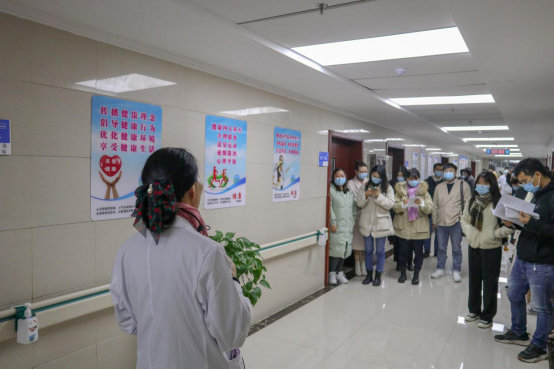 湘潭市健康促进与教育工作接受国省媒体采访
