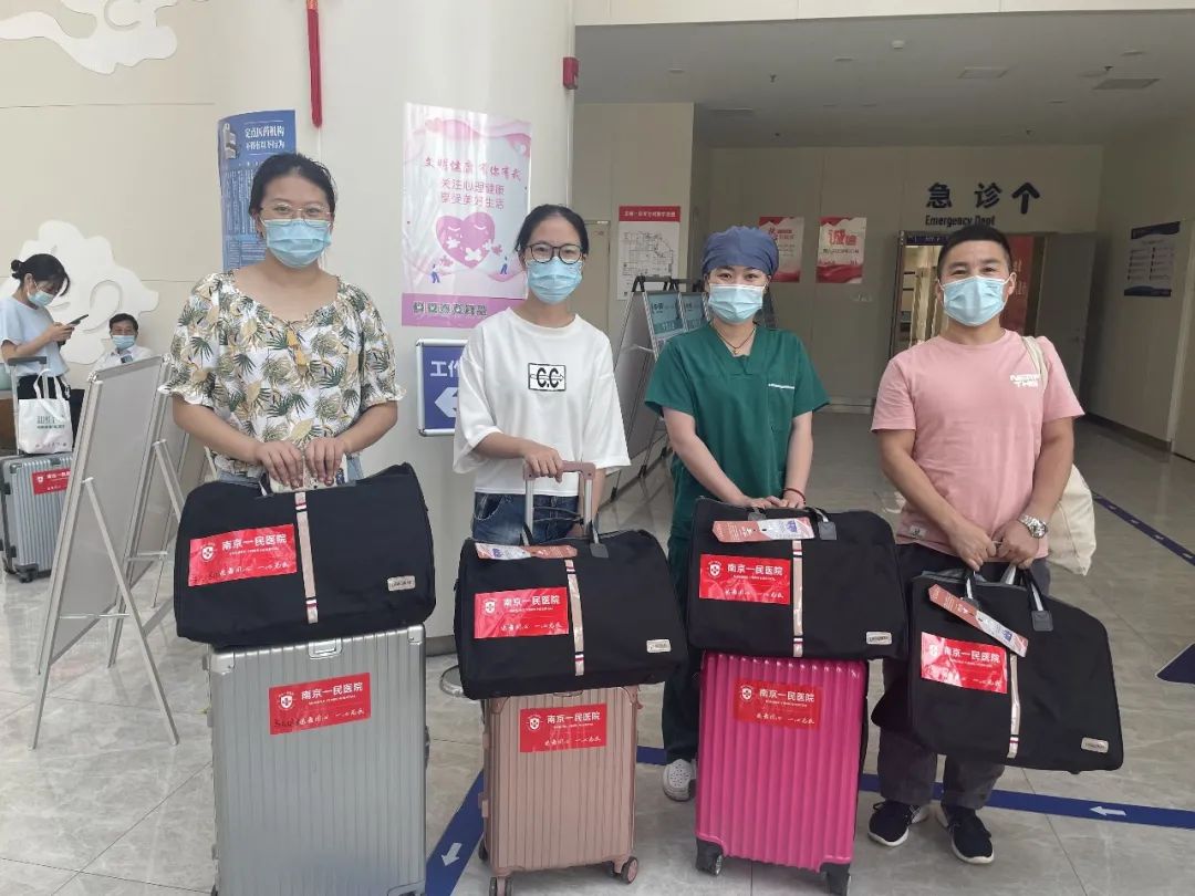 �ٳ������Ͼ�һ��ҽԺ40��ҽ�ƶӱ���������ָ�������