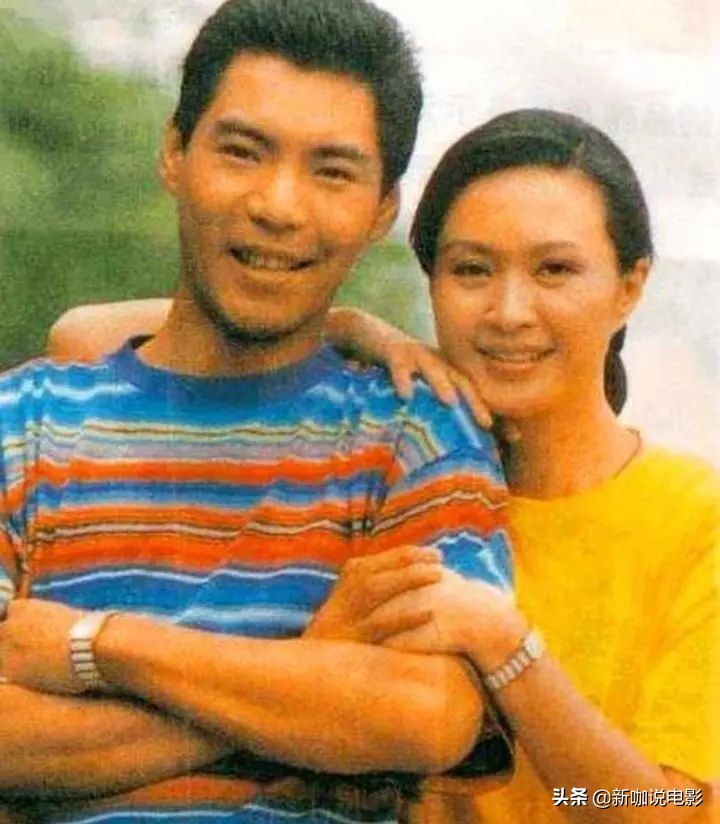 ​娶混血、姐弟恋、成继父！54岁屠洪刚近况，头发花白显老态