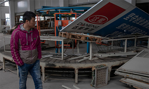 200万变4亿，却被前妻“打回原形”，还欠下4亿巨