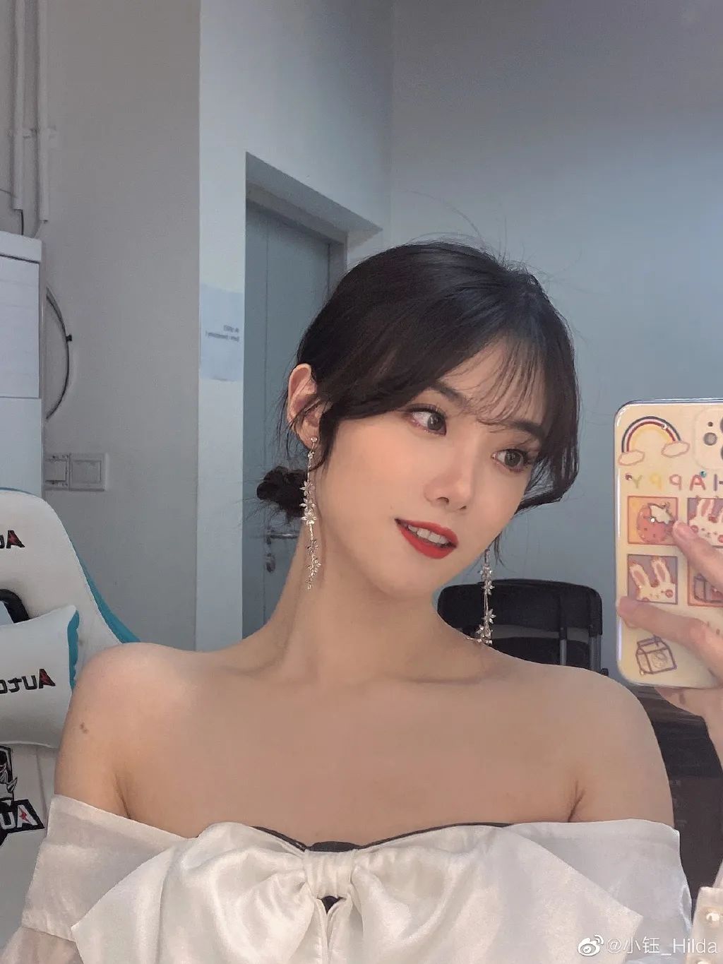 Mr. Ma female outfit is sealed, actor of gush of Ning Wang Nu, head rich or Dota loves pink really