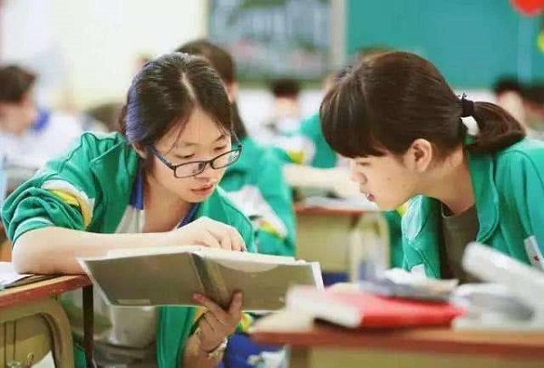 北大“断档”，多所名校“爆冷”，低分录取“捡漏”