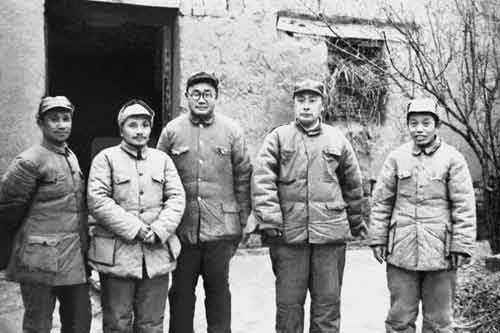 1955年，这五人主动放弃大将军衔，但后来的成就