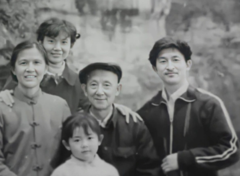 谢娜，还有机会夺回“芒果一姐”的位置吗？