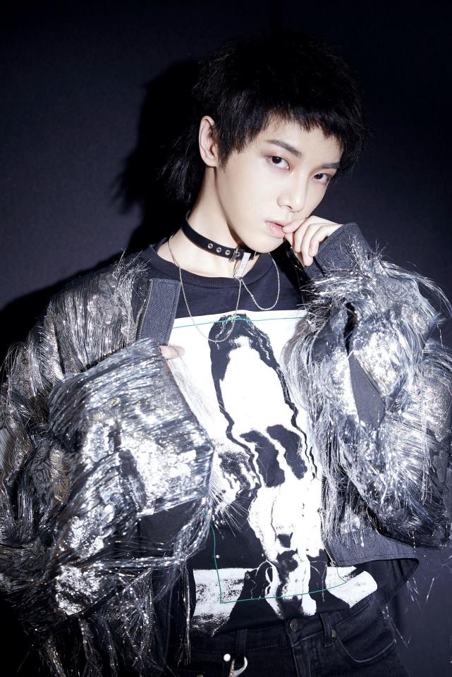 脱粉|华晨宇粉丝脱粉 他还挺会pua张碧晨带球跑不意外