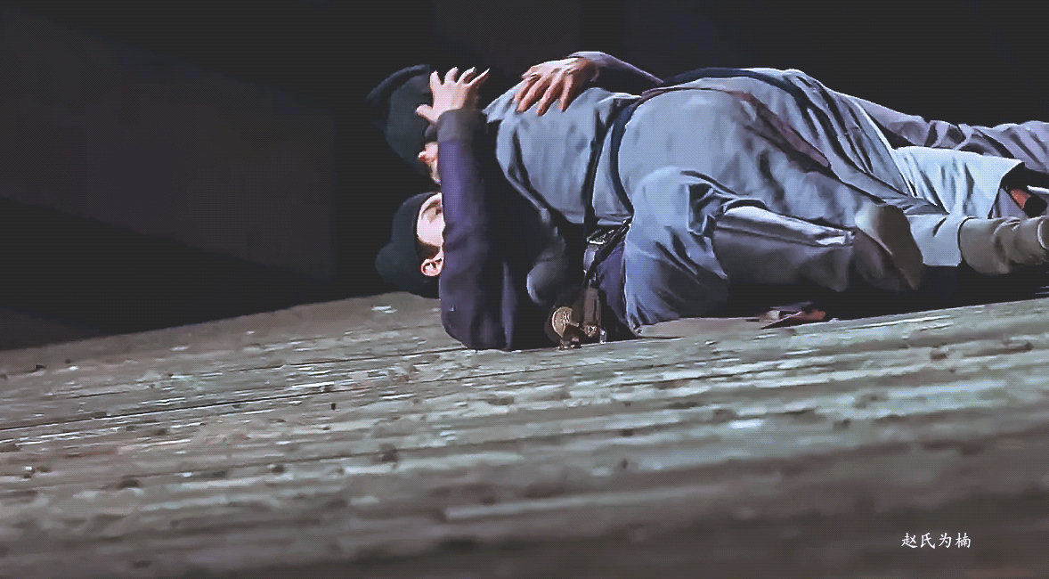 " long song goes " be afraid of is not the Up that spit groove advocate monster-revealing mirror, for black and black, to turn over comes a bit quickly