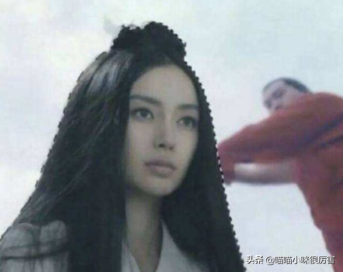 郑爽展示了她蠢又坏的一面，但娱乐圈里这样的