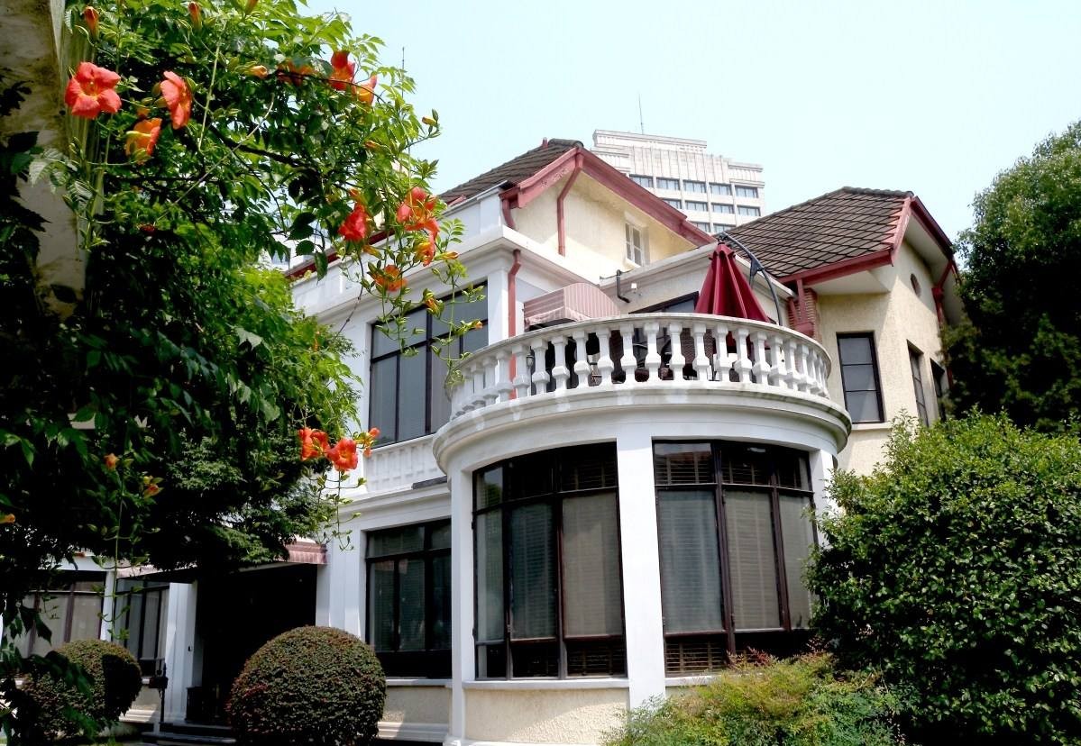 One is plant rich, call Jiangzhe the country, come in look