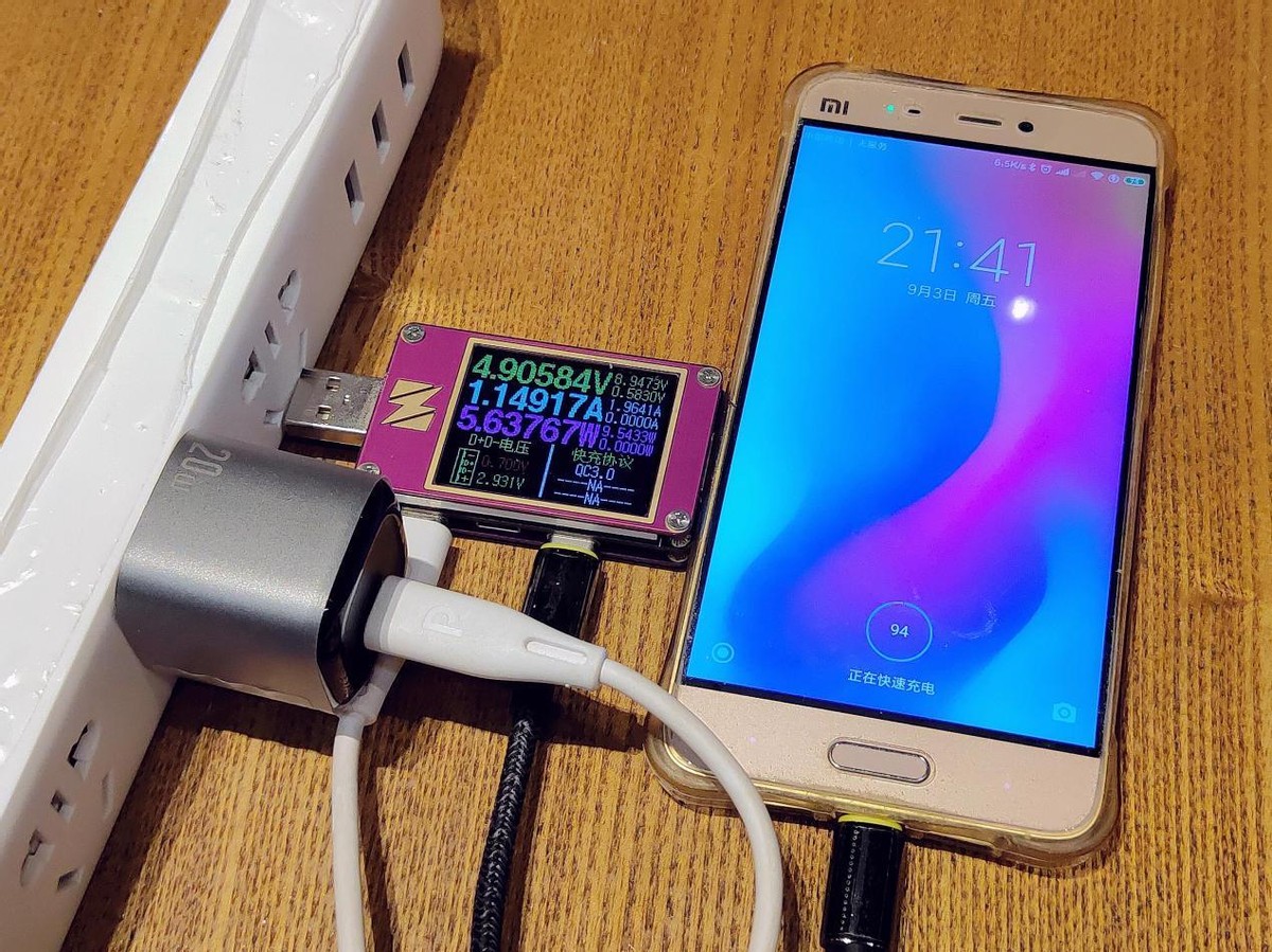 作为iPhone12过来人，我给iPhone13的伙伴推荐充电套装