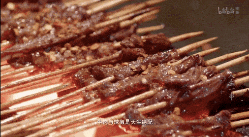 “地摊经济”火了！上百个城市刷爆朋友圈，向往的烟火气回来了