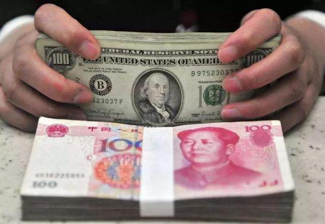 人民币大幅升值，背后原因是什么？对普通人有