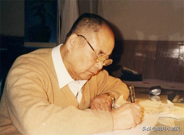 当年一位是师长一位是班长，48年后前者成副国级