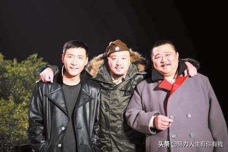 “元芳，你怎么看？大人，此事必有蹊跷！”一