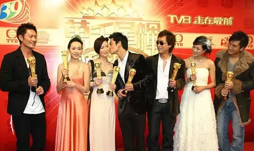 那些年，TVB颁奖礼场场都是神仙打架，哪像如今