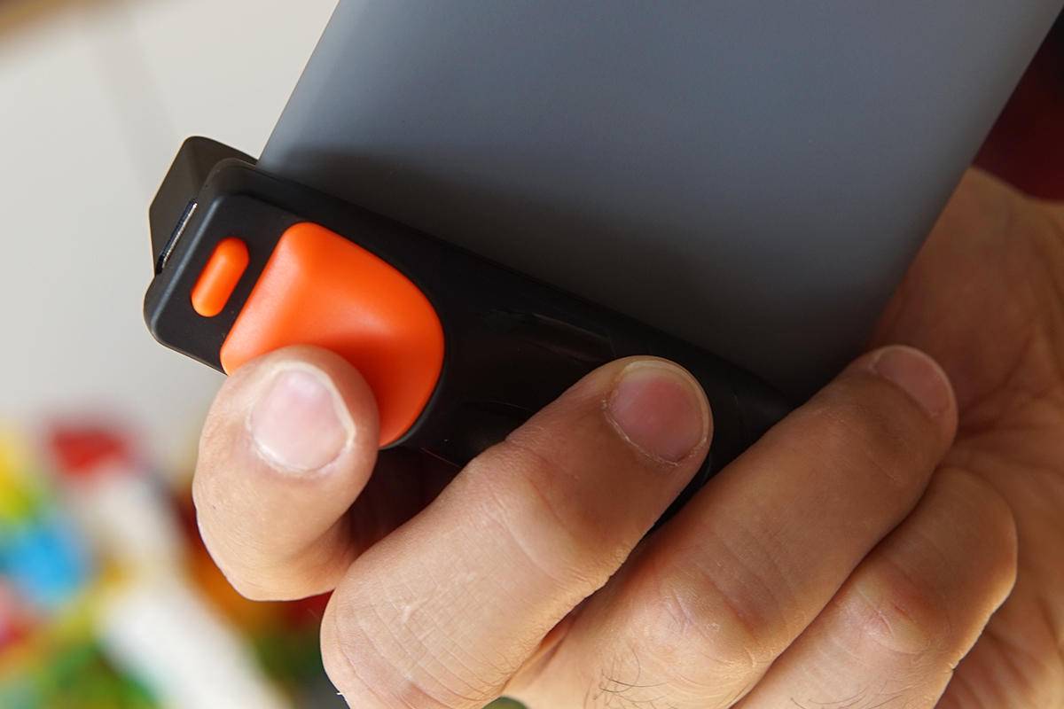 选对外设吃鸡有如神助，简评莱仕达P1手游连点器