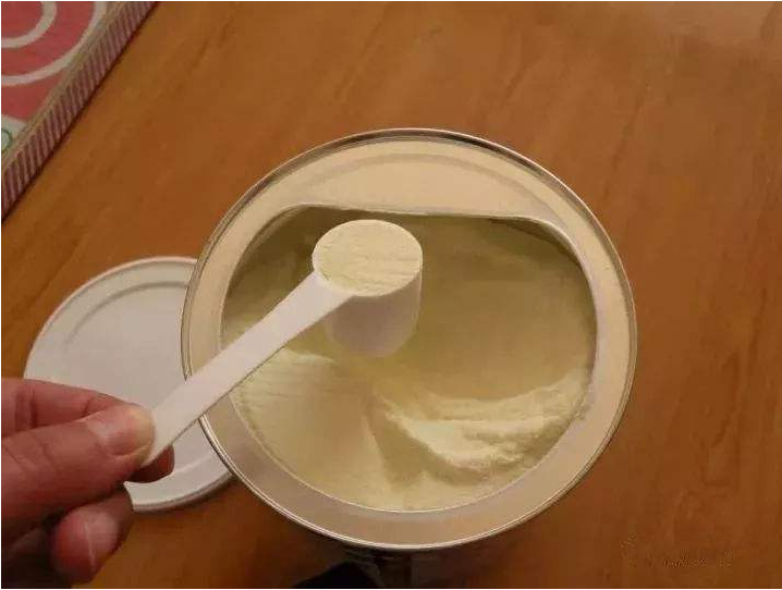 奶粉开罐多久不能吃，怎样辨别奶粉是否变质呢？‍