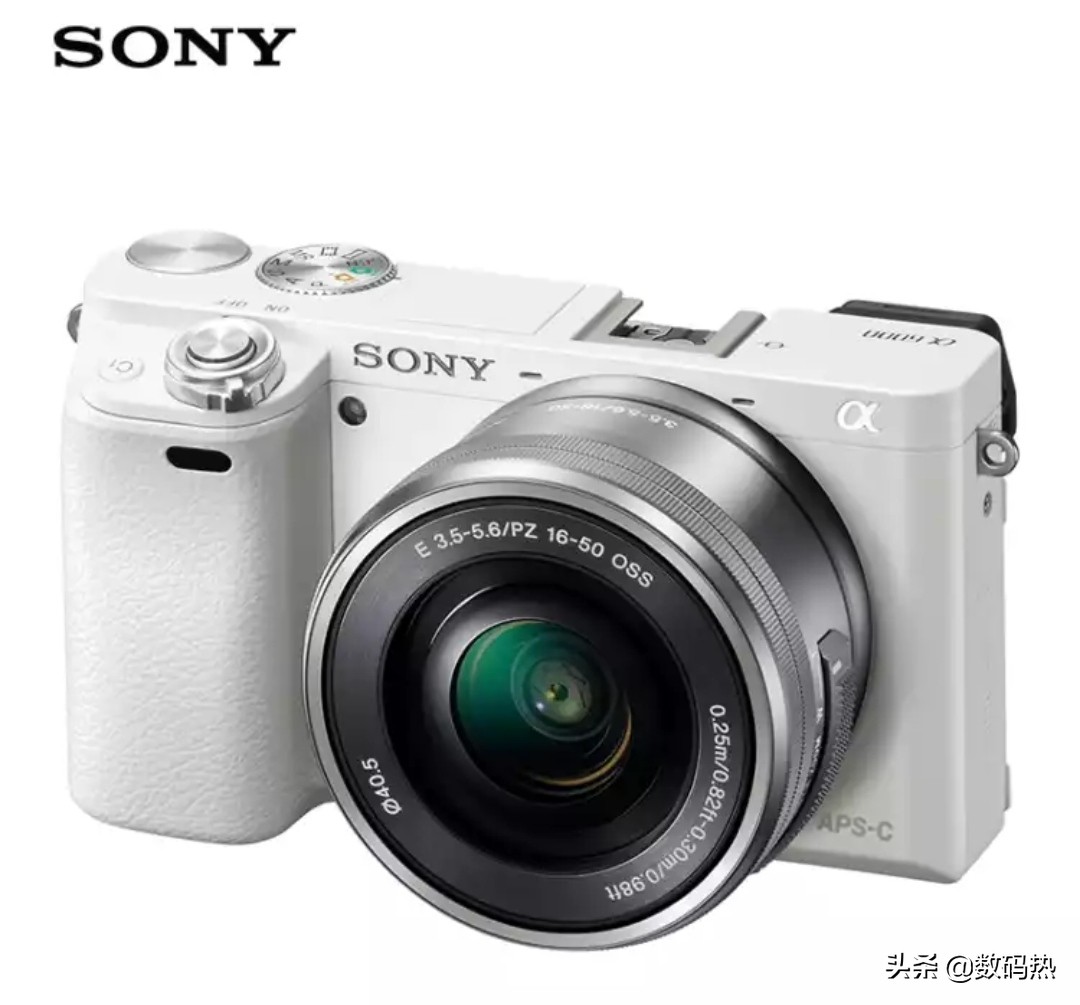 Sony 4300万清晰度光学镜头排出，为A7000充分准备？