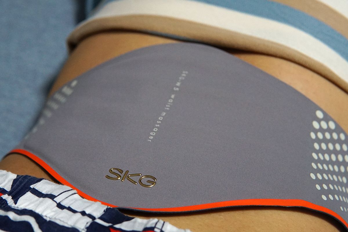 科技护腰新方式，SKG按摩腰带W5很有一套