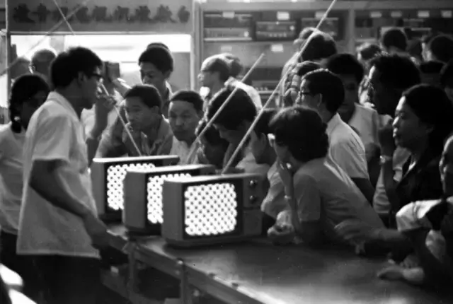 30張老照片帶你穿越回70年代,重溫那些再也回不去的舊時光