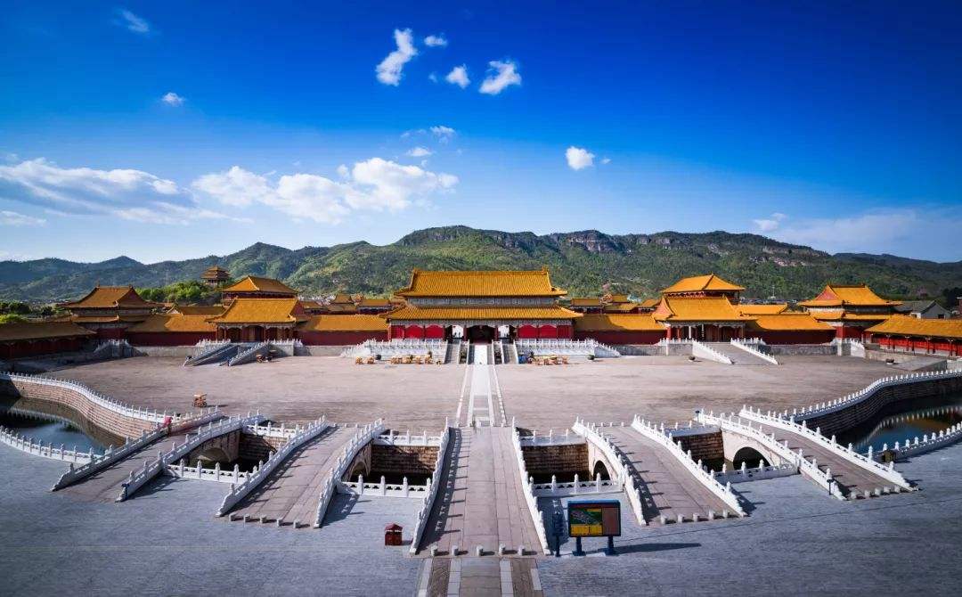 中国的好莱坞，全球规模最大的影视拍摄基地，也是热门旅游地