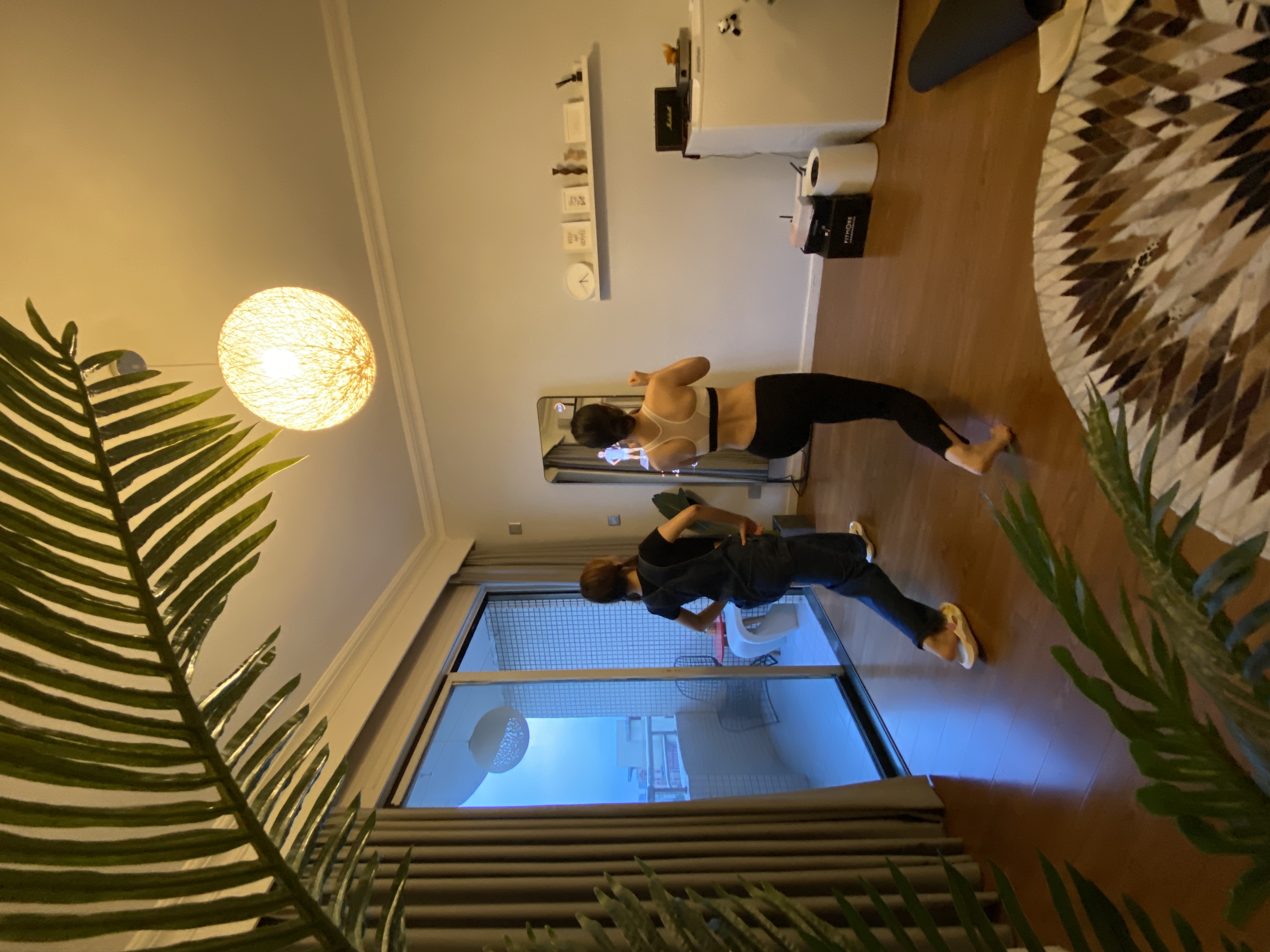 我家的镜子有点酷，FITMORE智能健身镜体验分享