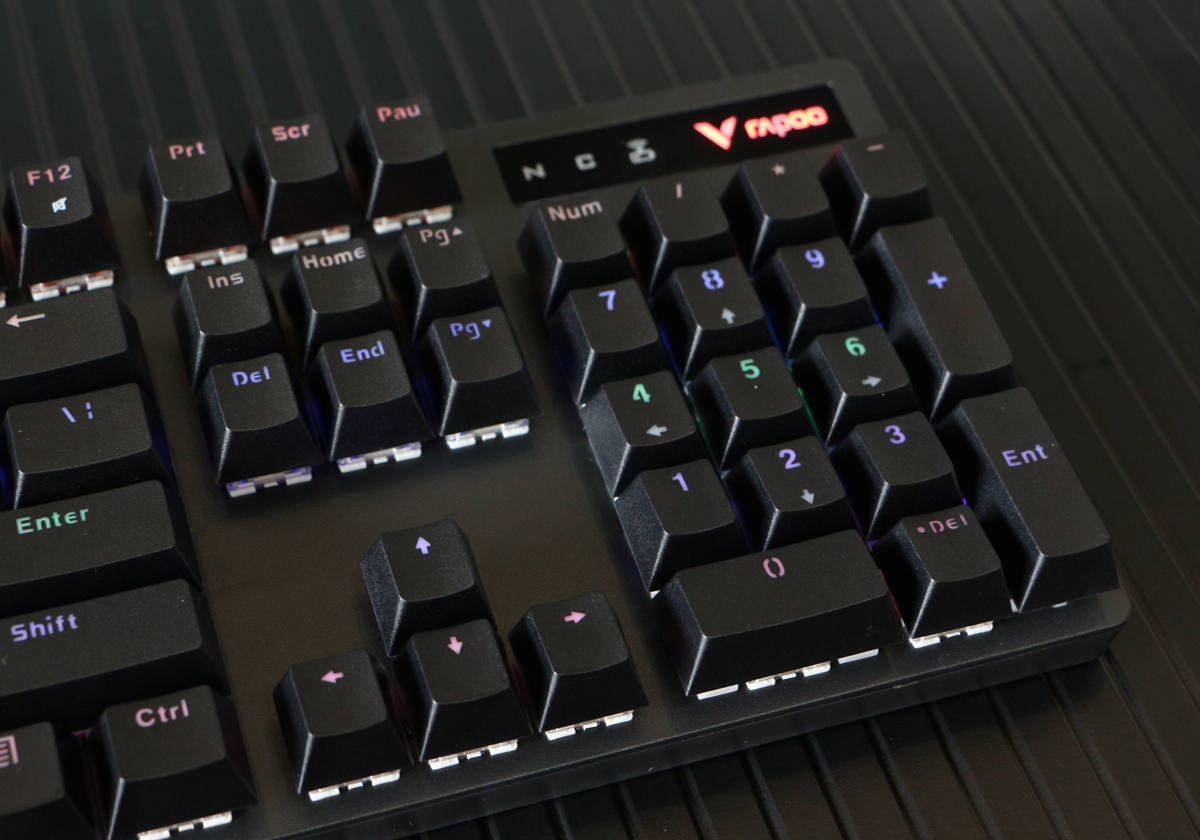 雷柏V500Pro多模机械键盘测评！自主茶轴、性价比无敌、30天续航