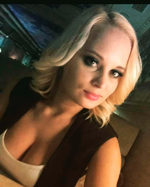 丧心病狂！俄网红直播活活冻死怀孕女友，观众却在叫好打赏？