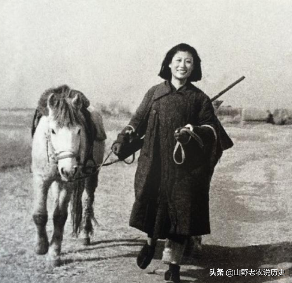 副军长丈夫牺牲后，李又兰改嫁张爱萍将军，生下三个儿子都是牛人