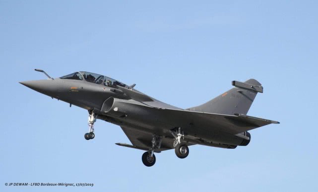 印度空军悬心落地，法国达索恢复制造阵风战机，但有一“坏”消息