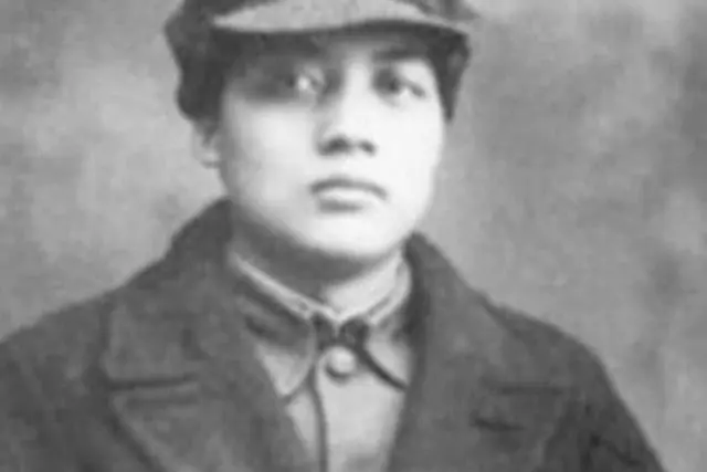 百岁女红军五次嫁人，为毛泽覃守墓76年，死后让