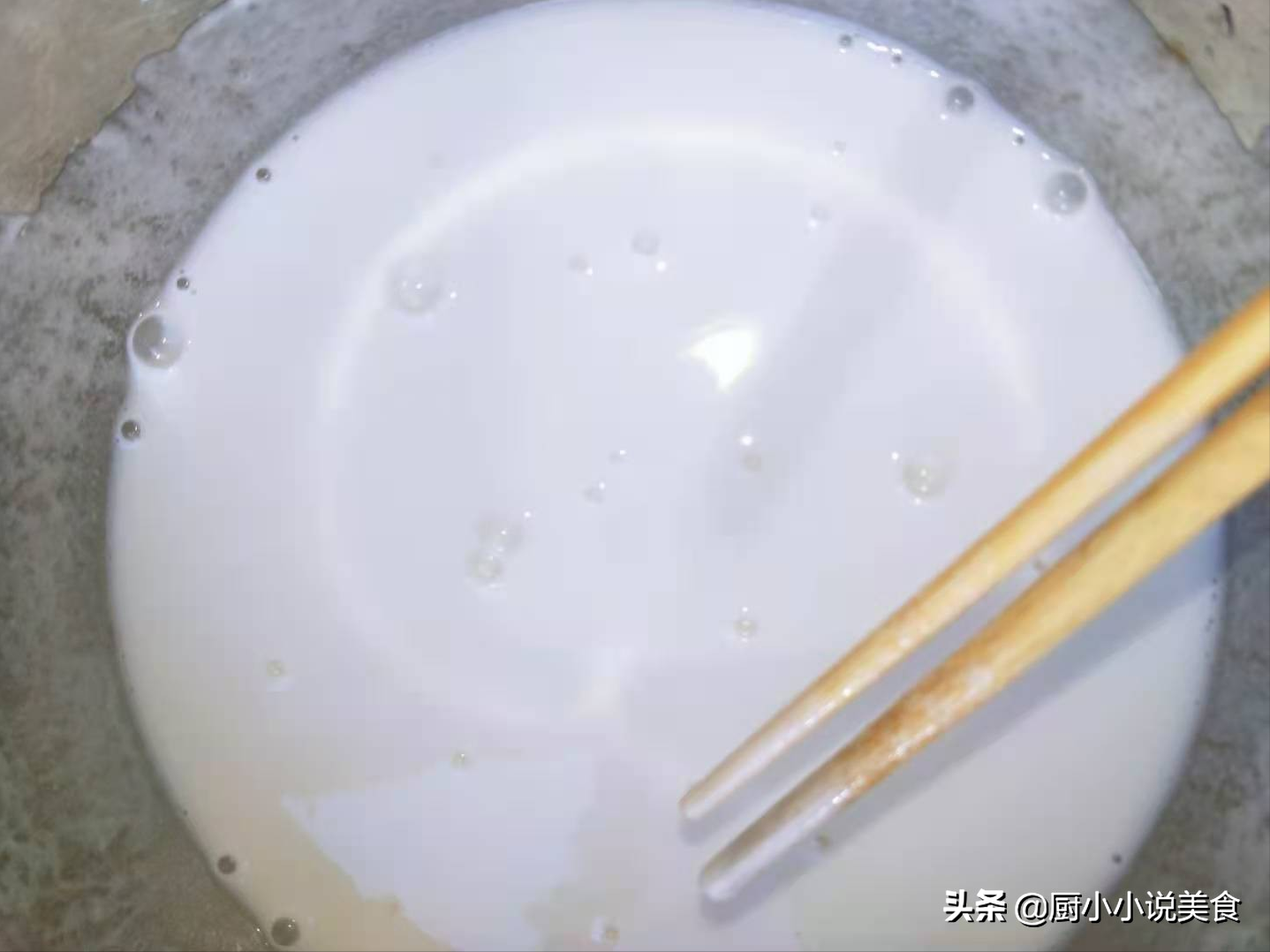 芋頭這樣做鹹香可口，既可以當點心，又可以當早餐，越吃越香