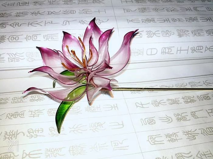 古风美物插画 | 裁为合欢扇，团团似明月