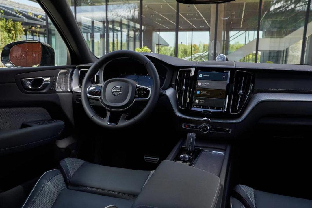 试驾新款沃尔沃XC60|动力系统提升明显，车机系统仍有不足