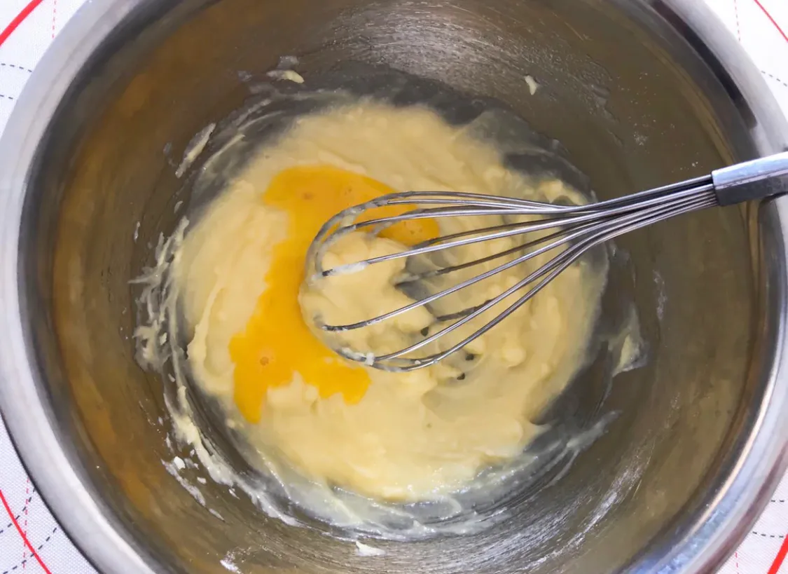 超简单,免打发的黄金芝士咸味饼干 美食做法 第4张 超简单,免打发的黄金芝士咸味饼干 美食做法 第4张