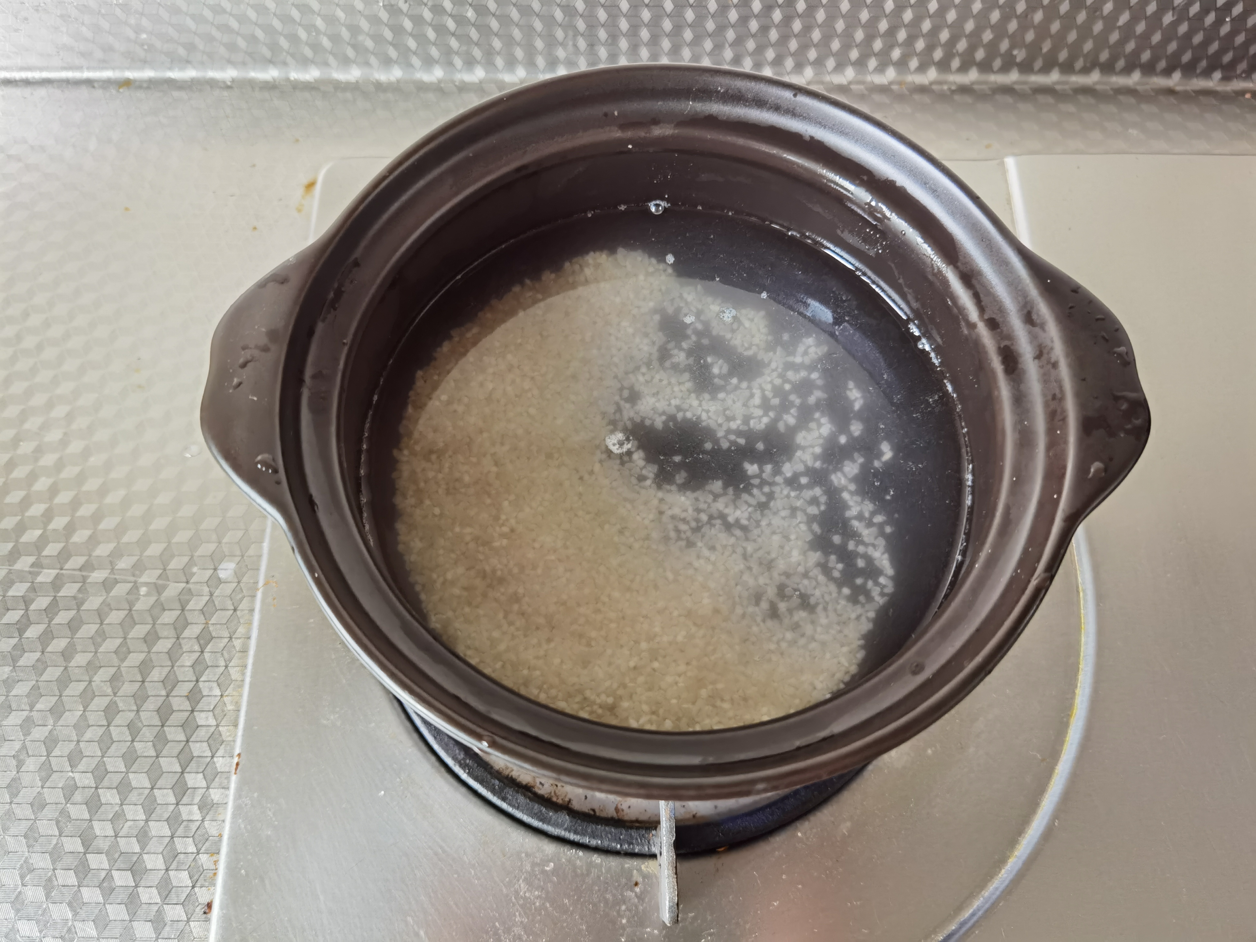 营养鸡胸肉豌豆粥，早餐的好选择，滋补身体，鲜美好喝