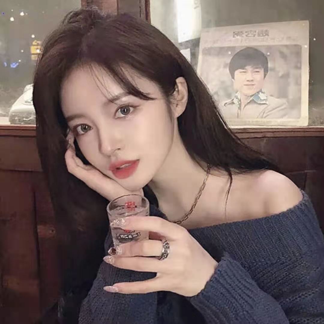 今日文案：我本是一个故作清高的人，不够爱才是分开的真相