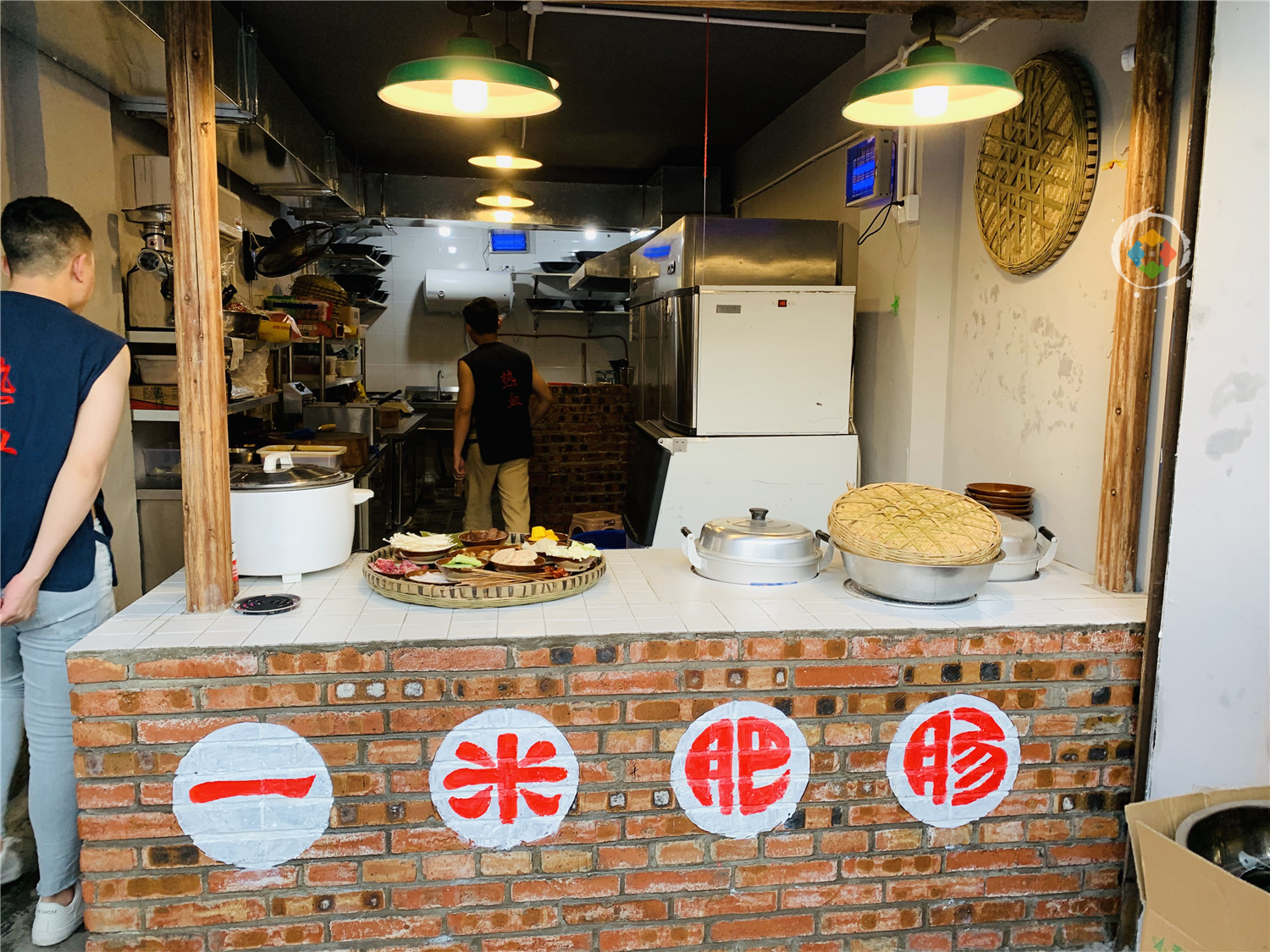 久违的重庆三拖幺火锅，人均不到50元，9块钱的酥肉惊艳全场