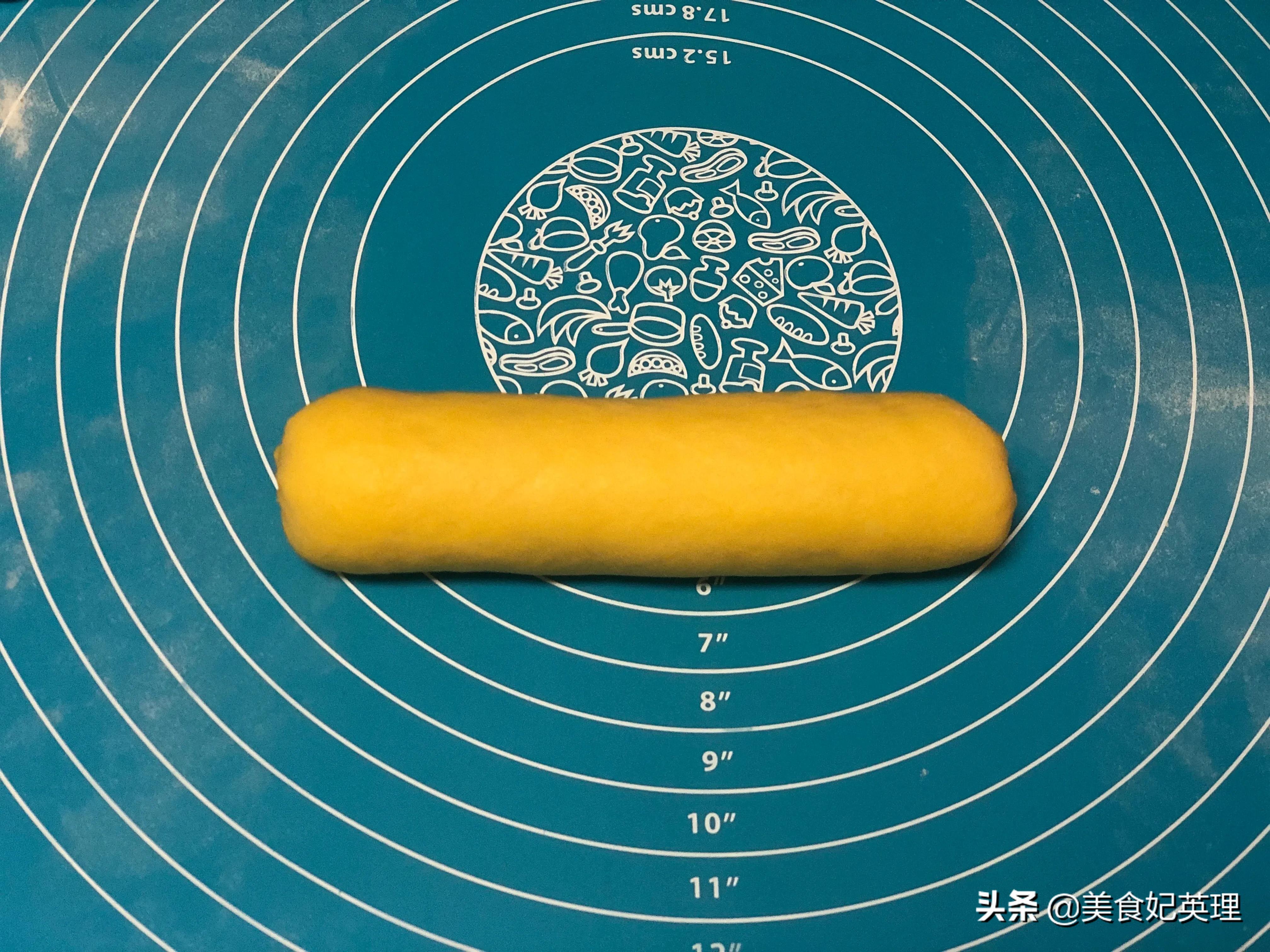 这面包不放色素却能金灿灿，香软异常特好吃，没想到竟是用它做的