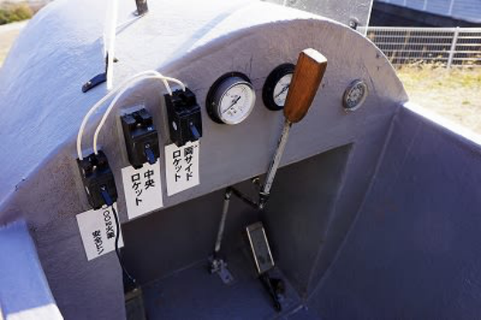 瘋狂的末日科技 神龍 滑翔特攻機 資訊咖