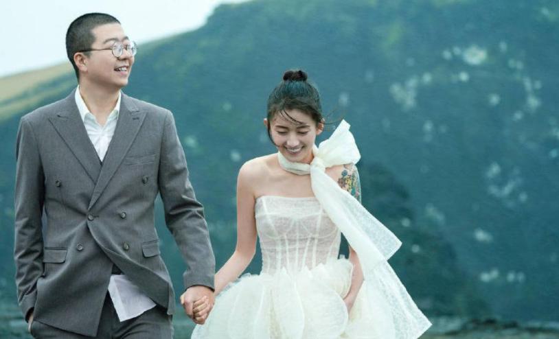 李誕黑尾醬被曝離婚,婚姻始於酒醉終於清醒,太自我的婚姻難長久 - 頭條匯