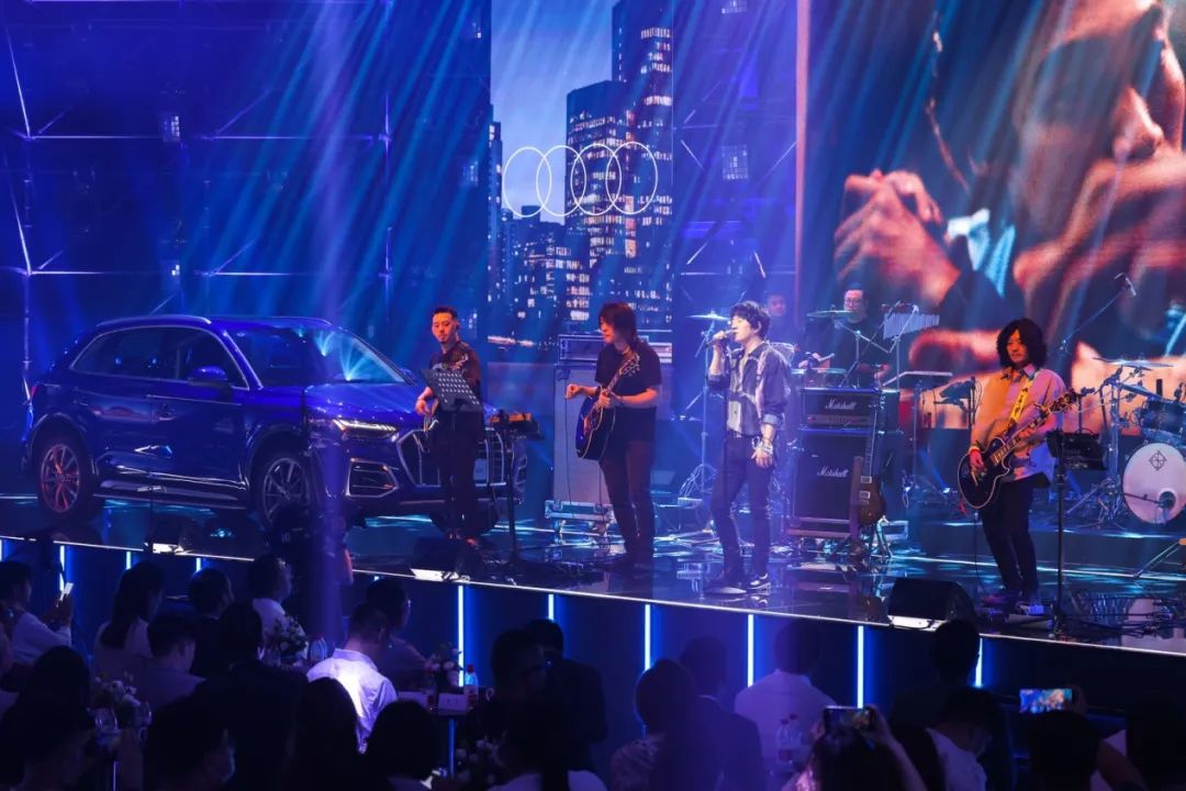 刚上市就打88折，全新奥迪Q5L能搞赢X3、GLC吗