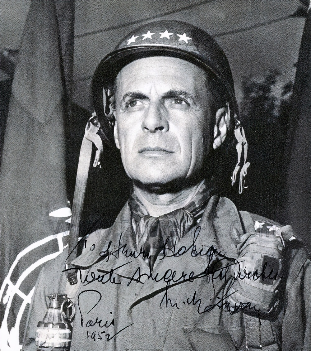 志愿军突破38线100公里，彭德怀却突然预感到危险：停止追击